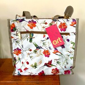 Tapestry Tote bag. Hummingbird design. Signare Tapestry Design